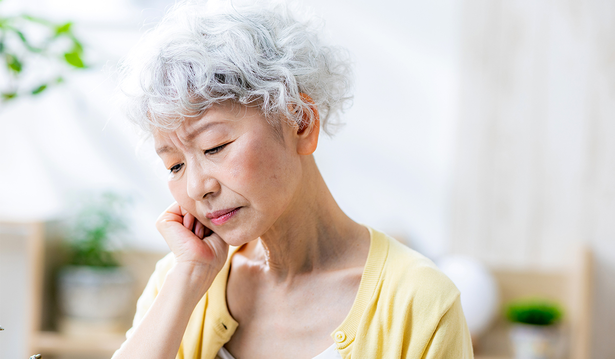 アルツハイマー病とは？アルツハイマー型認知症との違いや原因や症状についてのイメージ画像