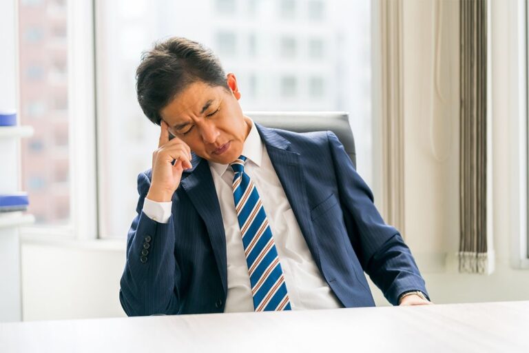 ここからは、「すぐに忘れる」もの忘れが起きる主な原因について解説していきます。