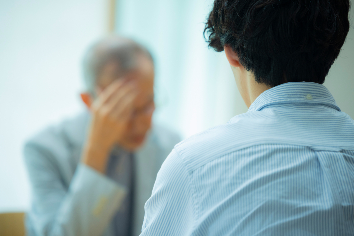 認知症かも？でも病院に行きたがらない…そんなときの対処法と相談先を紹介の画像
