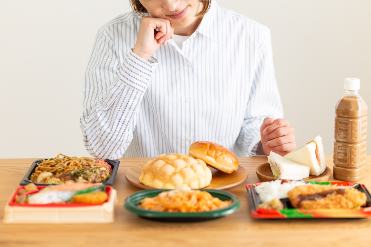 「年のせい」だけじゃない!50代の物忘れ、その原因と改善方法を解説のイメージ画像