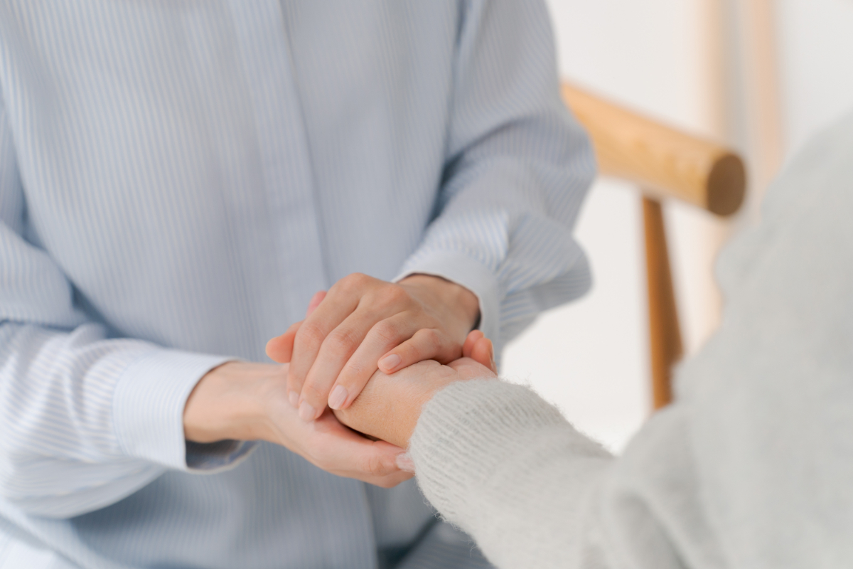 親の物忘れ、どう接する？やってはいけない対応と対策のためのポイントを解説のイメージ画像